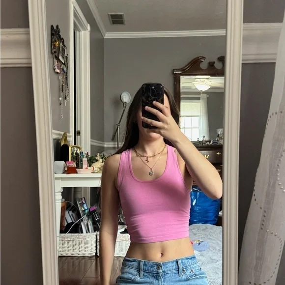 Amazon Pink Crop Top - Picture 1 of 3